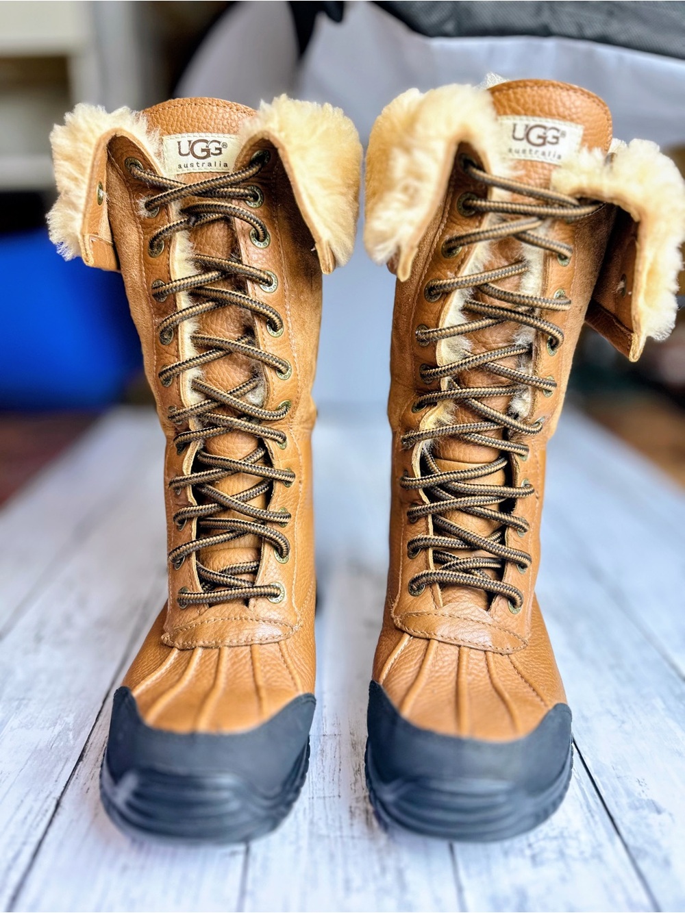 UGG Adirondack Tall Chestnut Leather Sheepskin Winter Boots Women’s Size 6